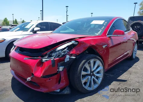 2018 Tesla Model 3 Long Range/Performance из США, поврежденный, VIN 5YJ3E1EB8JF065552